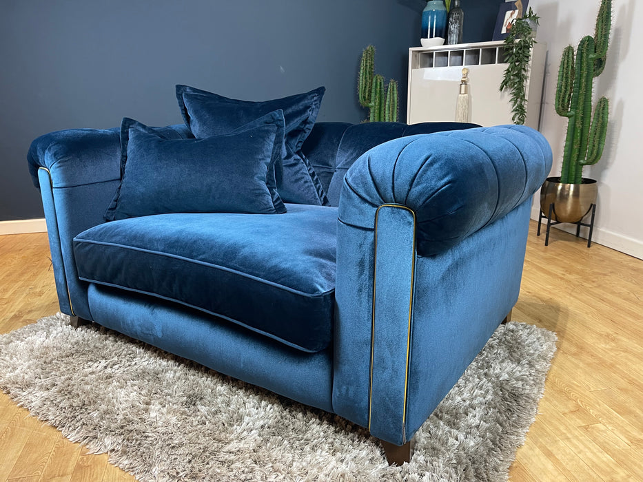 Midsummer Fabric Loveseat - Navy (WA2)