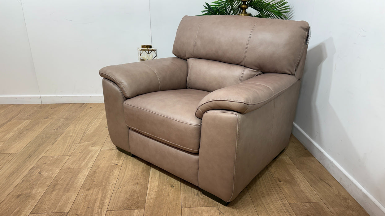 Sofology Santina Leather Chair in Relaxed Soft Stone