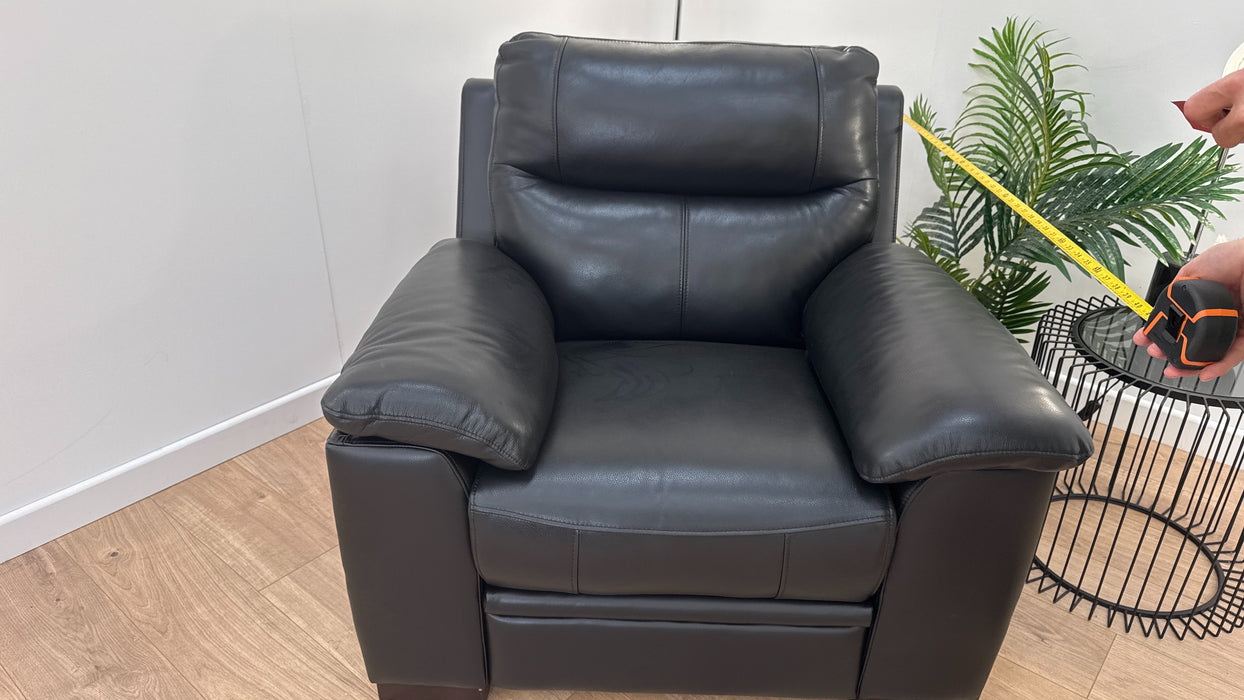 Lockie Chair - Power Recliner