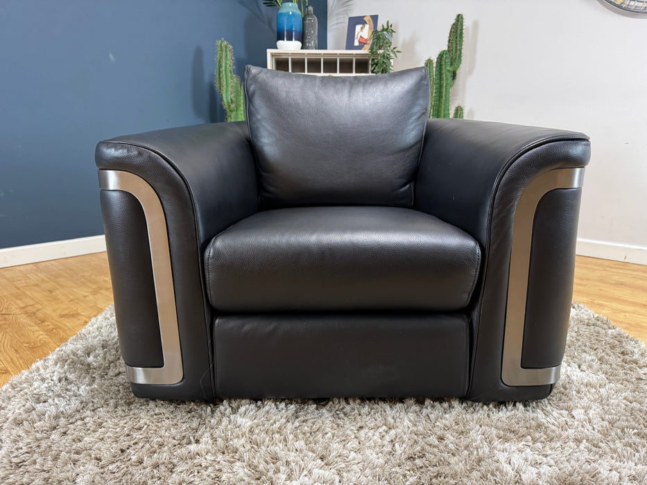 Plaza Swivel Chair Leather Jet Black (WA2)