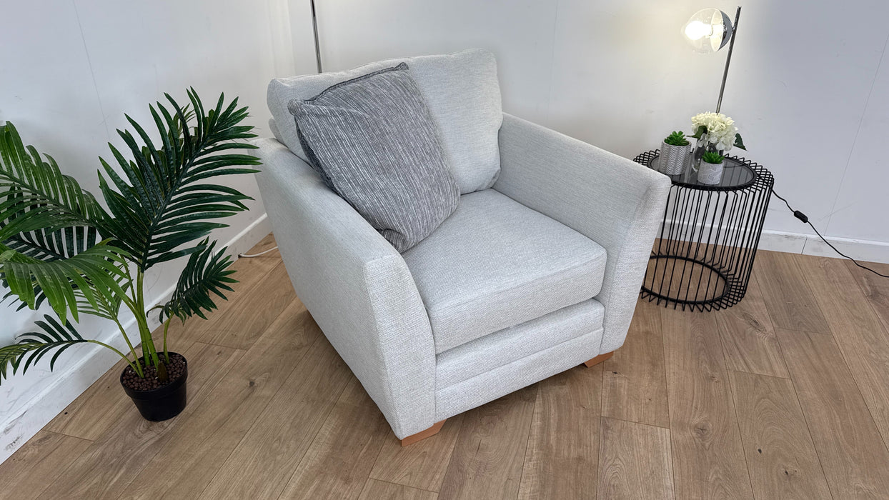 Long Beach Fabric Standard Chair