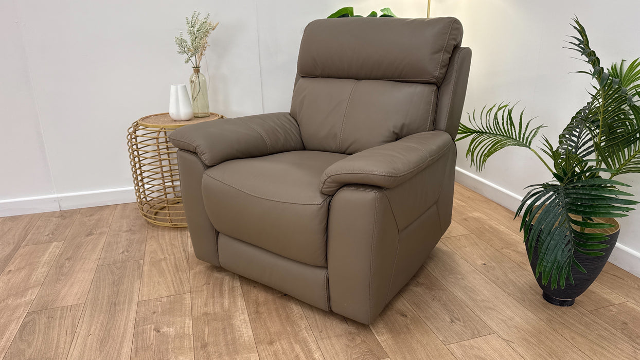 DFS Nevara Leather Recliner in Pine Bark