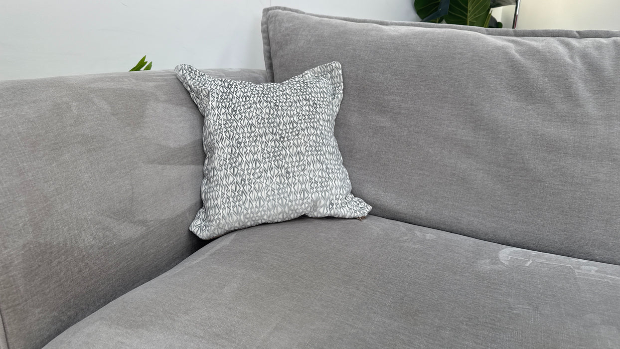 Sofology The Como 4 Seater Fabric Sofa in Como Villa Silver Plain Mix