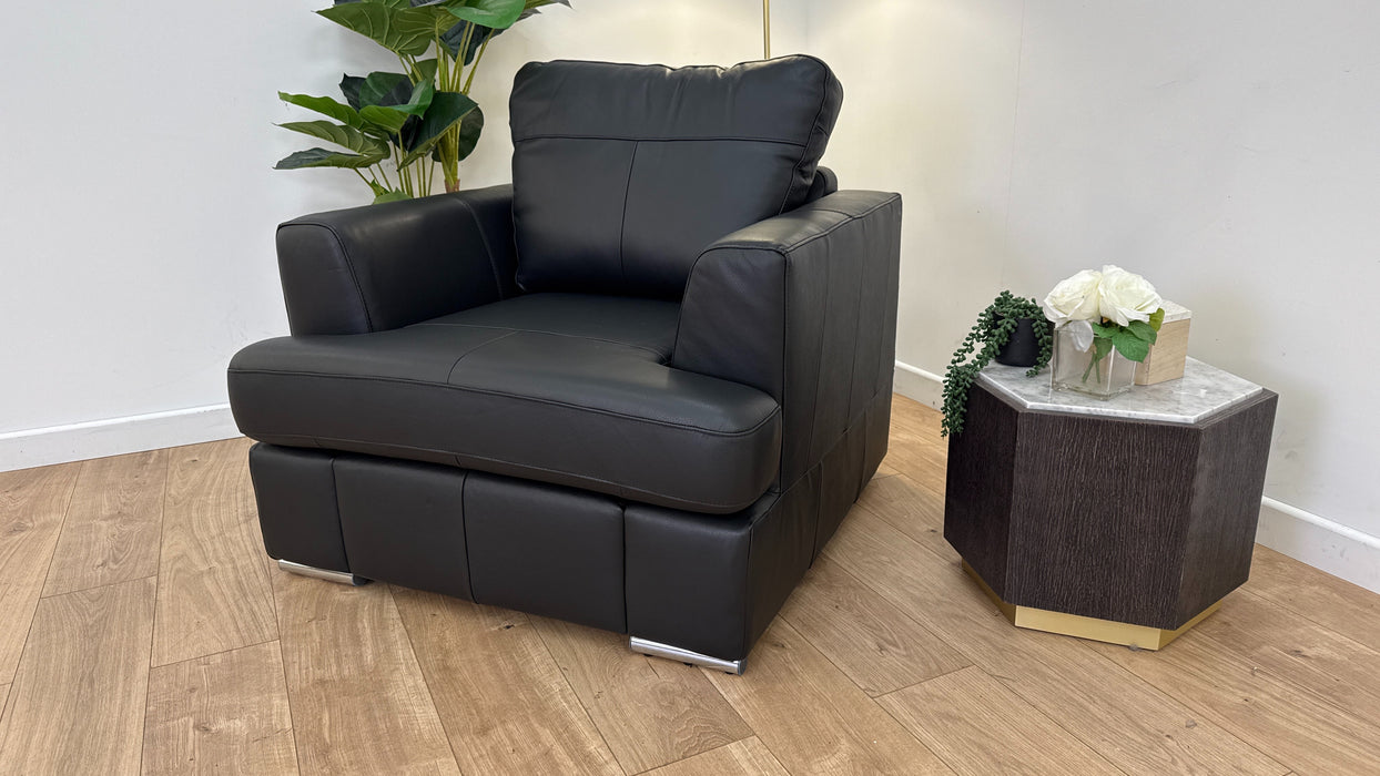 DFS Freya Chair