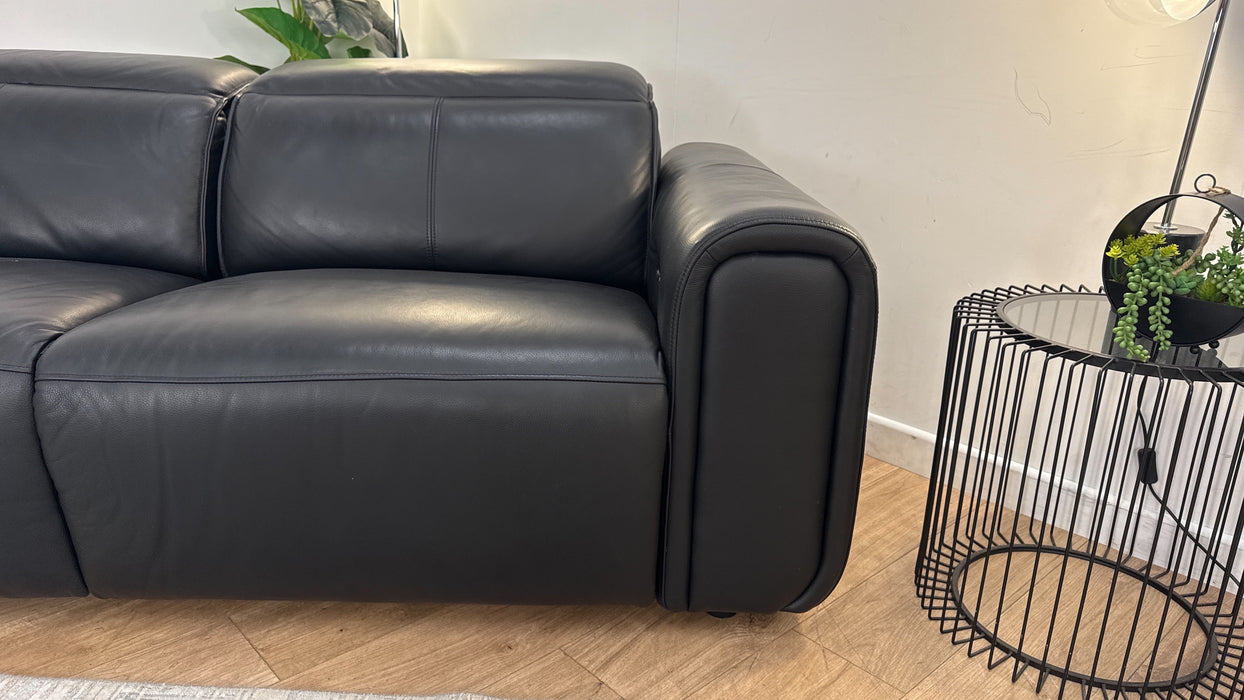 Premiere 2.5 Seater Sofa - Trusty Embossed Leather - Jet Black