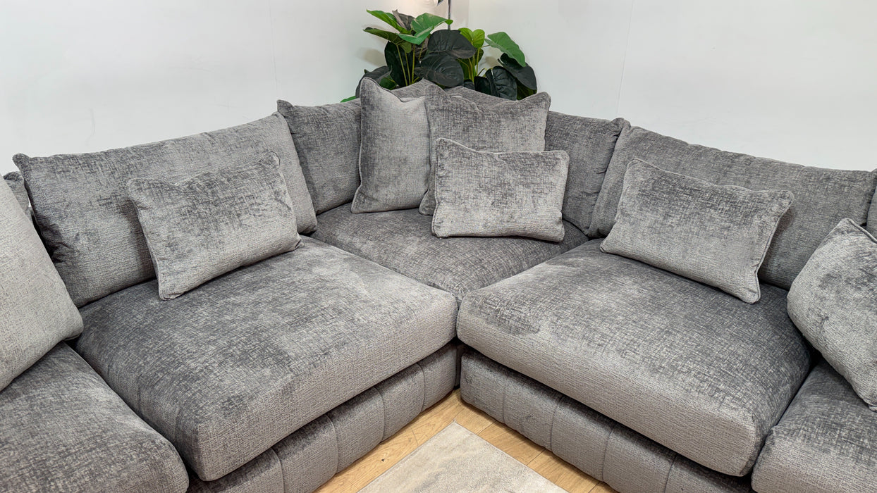 Sofology Westwood Fabric 3 Corner 3 No Trim in Teddy Chenille Slate