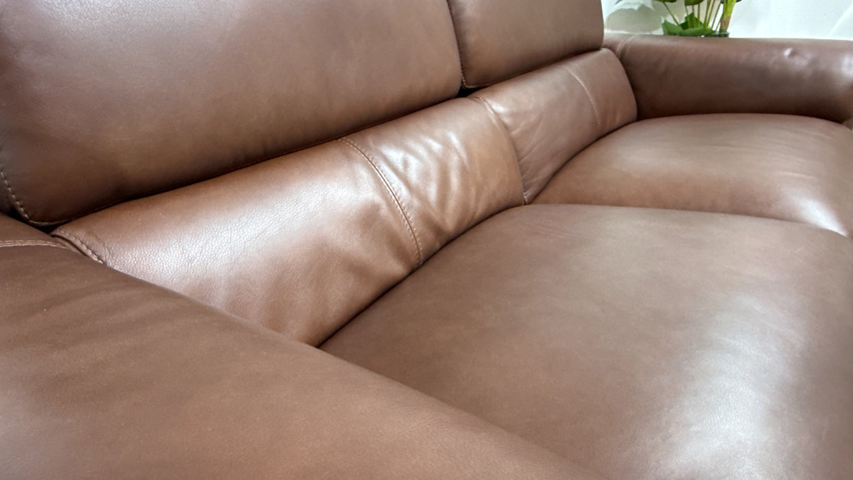 Sofology Illinois Leather 3 Seater Power Recliner/Headrest in Relaxed Soft Brown