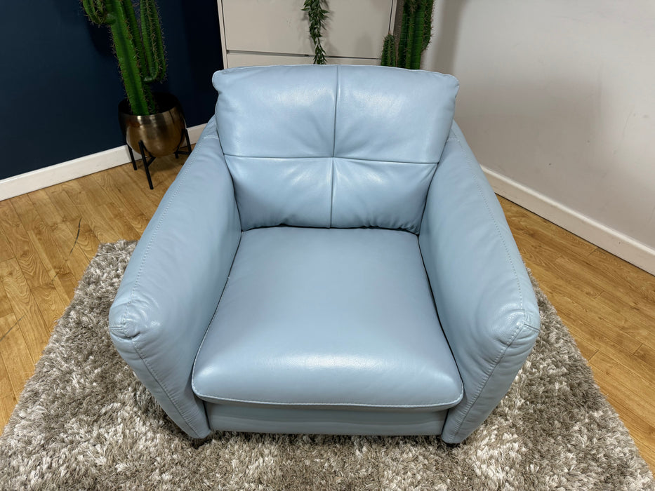 Mimi Leather Chair Le Mans Pearl Blue (WA2)