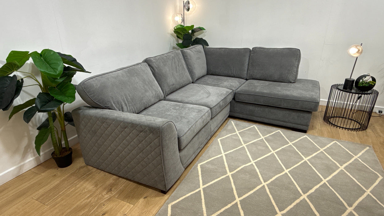 DFS Orka Fabric 2 Corner 1 in Graphite