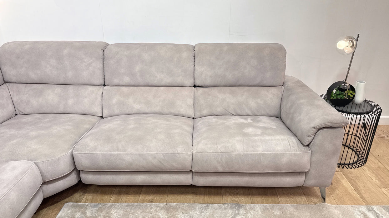 Sofology Illinois Fabric 1 Corner 2 Power Recliner/Headrest x 2 in Lifestyle Mottled Marble