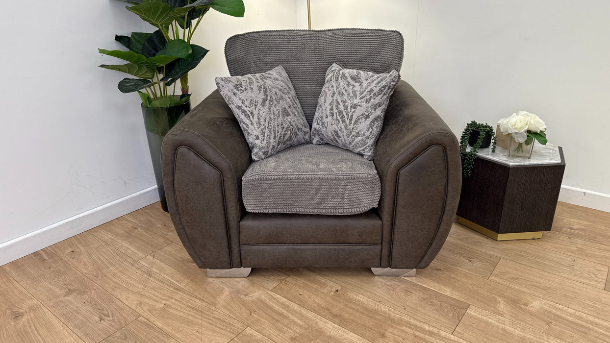 DFS Runswick Chair