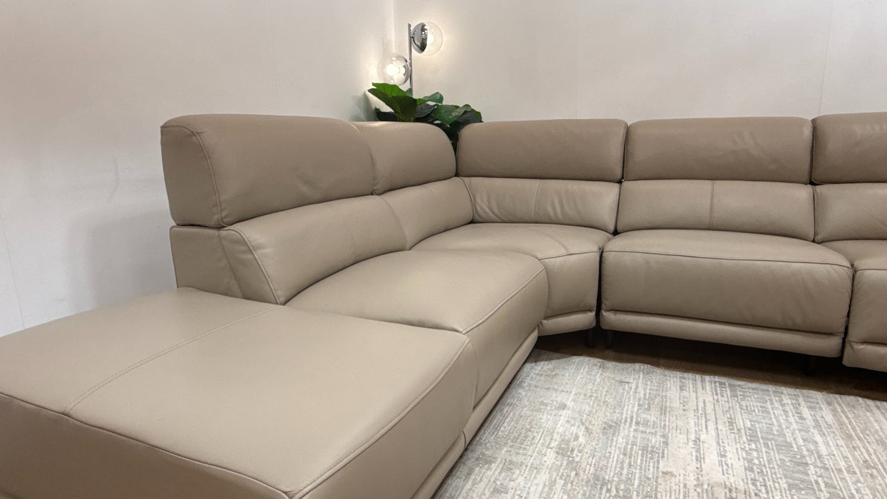Sofology The Fratelli 1.5 Chaise Corner 3 Power Recliner/Headrest in Trusty Embossed Leather Stone