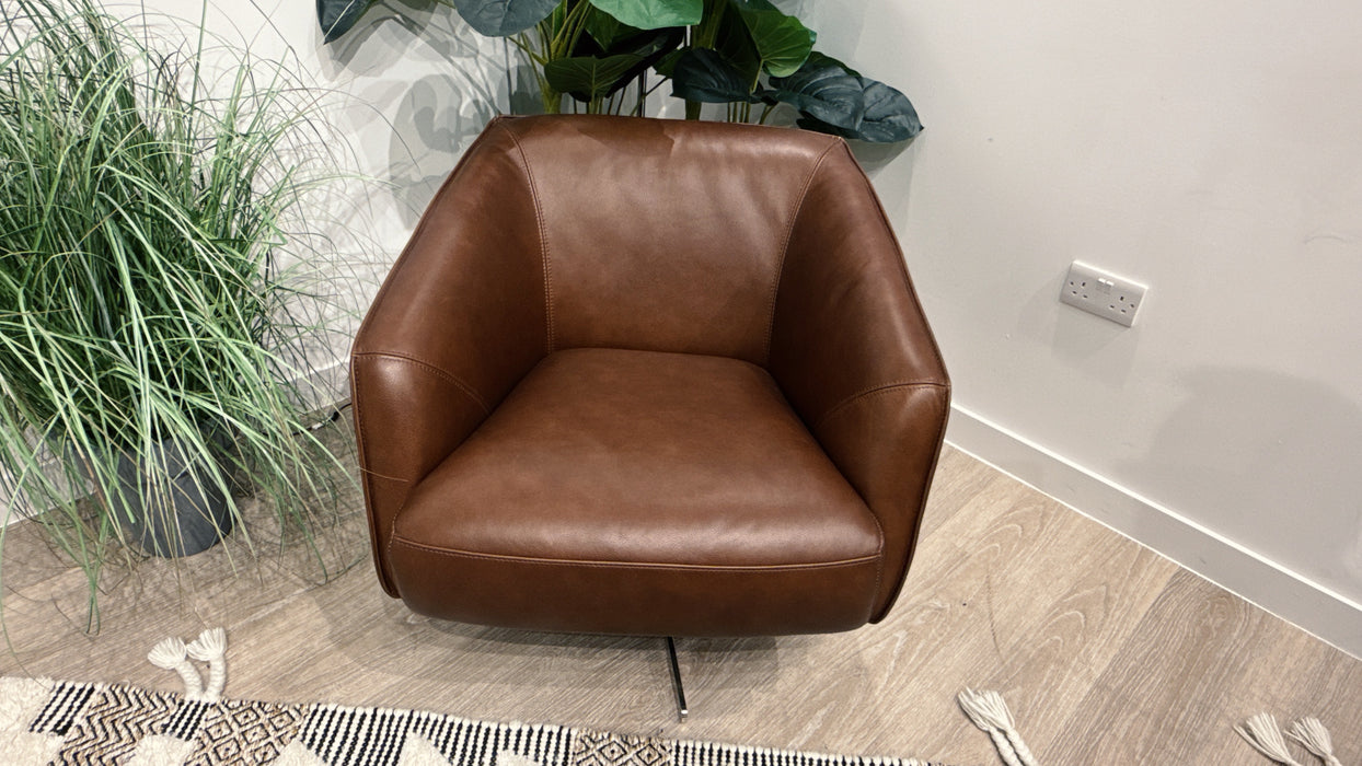 Sofology Adler Leather Swivel Chair in Relaxed Soft Brown