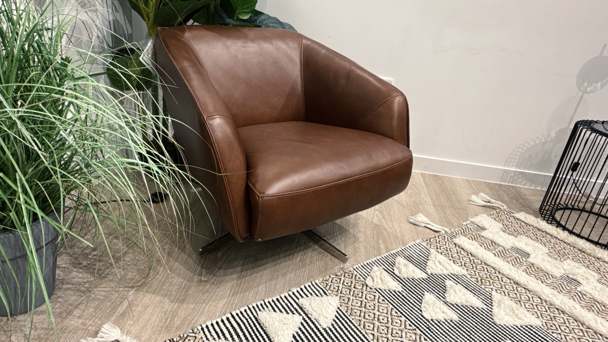 Sofology Adler Leather Swivel Chair in Relaxed Soft Brown