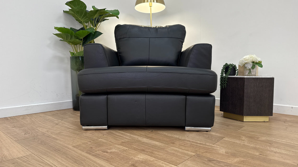 DFS Freya Chair