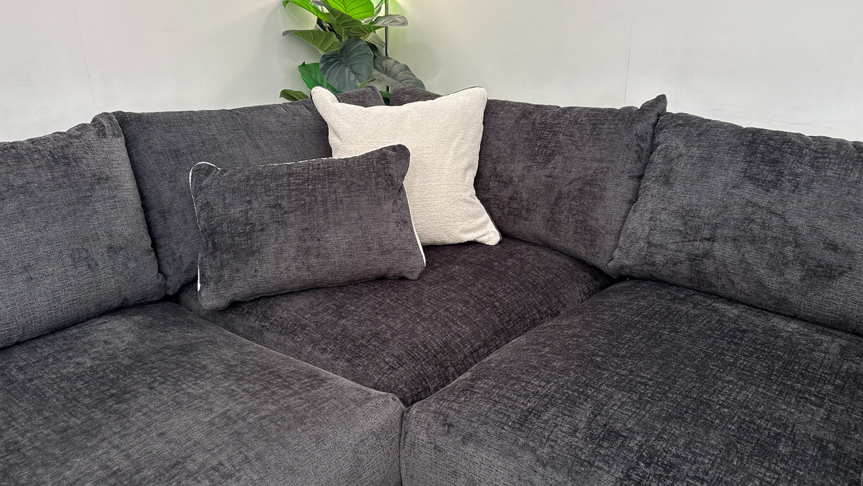 Sofology The Westwood Fabric 3 Corner 1 No Trim in Teddy Chenille Black Mix