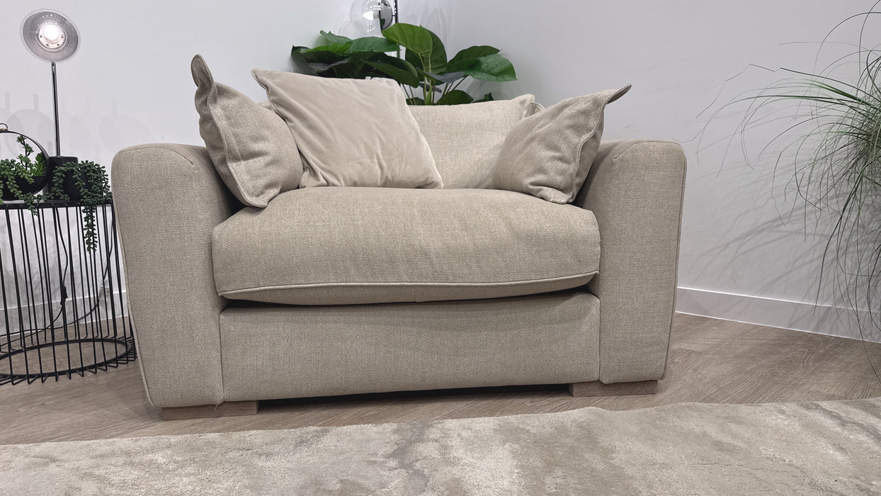 Sofology Gaia Loveseat in Buckingham Linen Mix