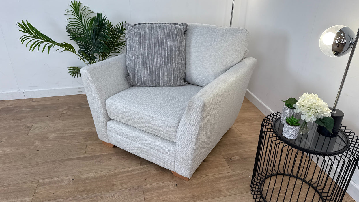 Long Beach Fabric Standard Chair