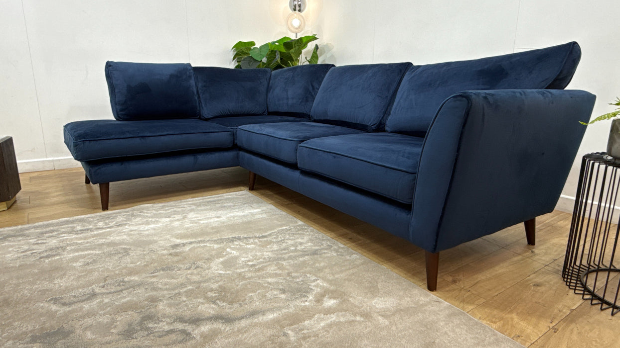 Sofology Keswick Fabric 1 Terminal Corner 2 in Deluxe Velvet Navy