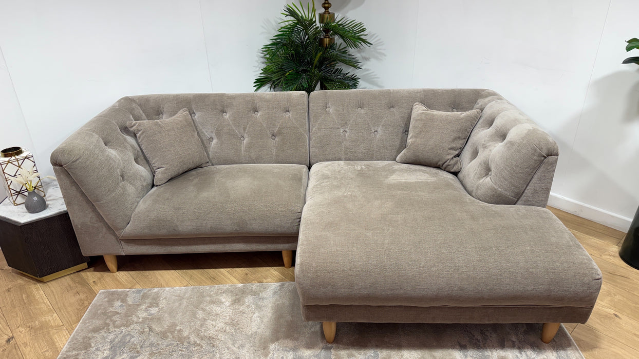 Sofology Bridgerton Fabric 4 Seater Chaise in Aston Wicker