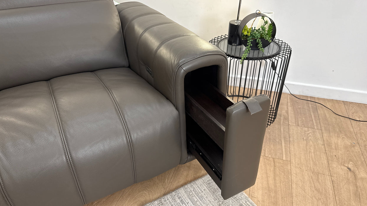 DFS Trip	Recliner 3 Seater in Storm