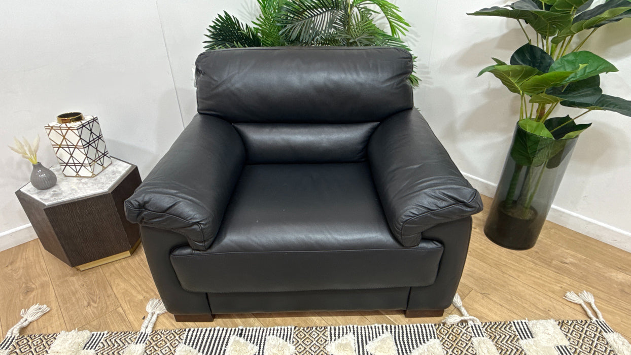 Sofology Santino Leather Chair in Hampshire Black