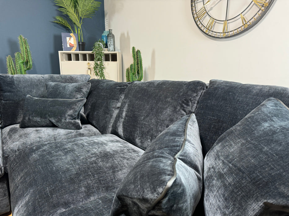 Georgio Fabric 1 Corner 3 - Luxe Chenille Charcoal - Feather Flex ( WA2 )