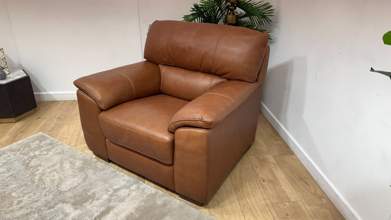 Sofology Santina Leather Chair in Relaxed Soft Tan