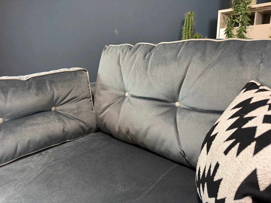 Cricket Fabric Loveseat - Slate Velvet Mix (WA2)