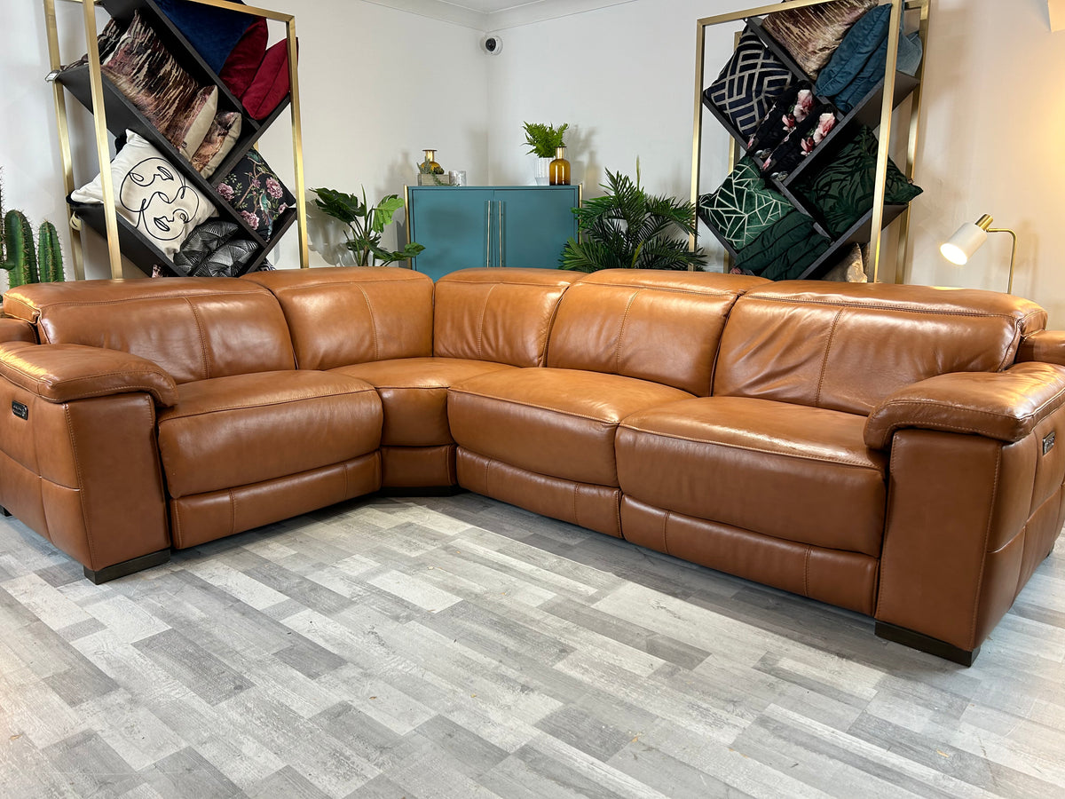 Laurence 1 Corner 3 Leather Power Reclining Sofa Metz Cognac — The