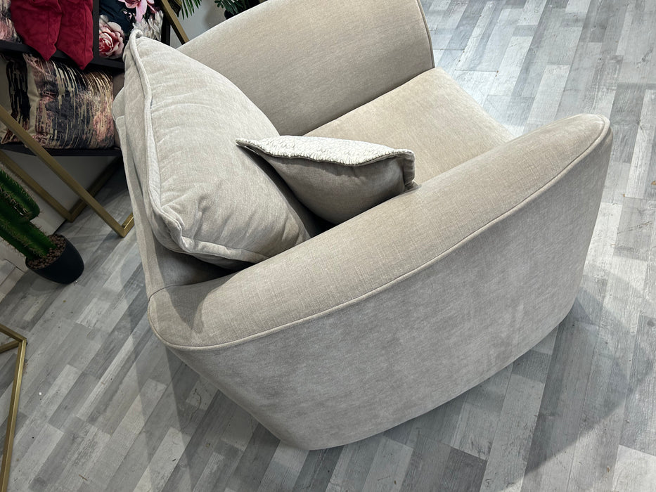 Como 1 Seat - Fabric Chair - Como Villa Silver Plain Mix