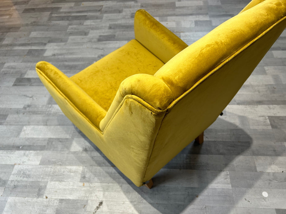Peace Accent Chair - Fabric - Mustard