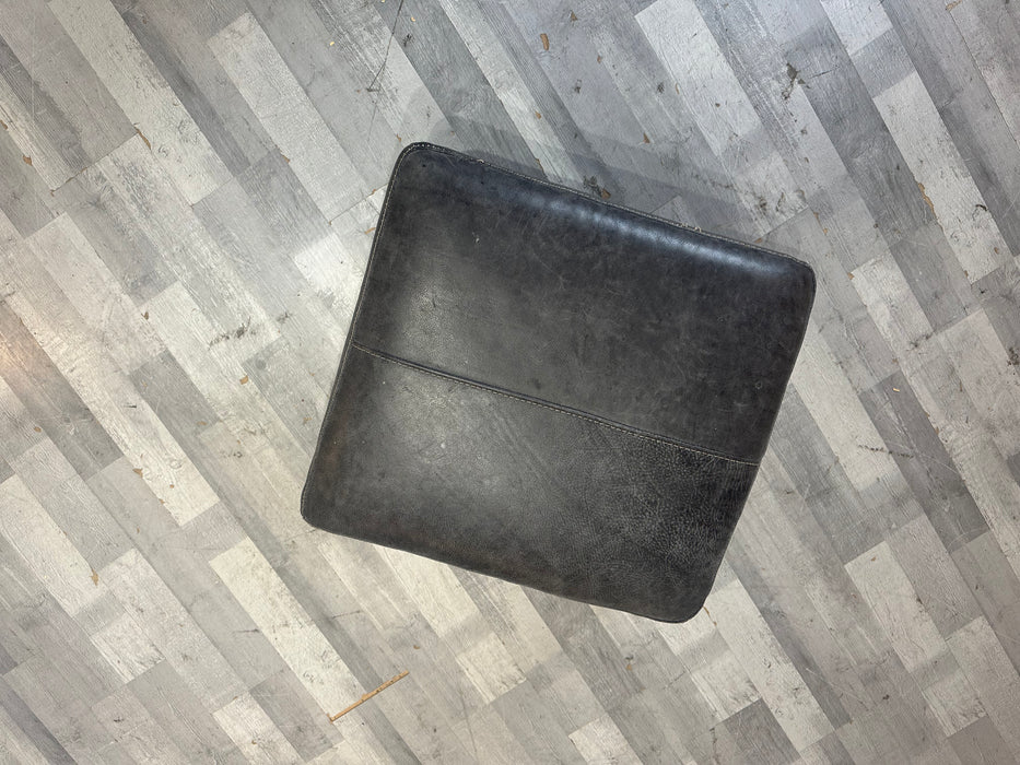 Galleria Storage Footstool - Leather - Contrast Utah Grey