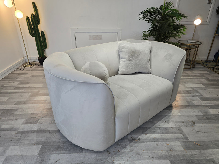 The Fitzrovia 1 Seater -Accent Chair -  Matt Velvet Silver Mix Without Trim