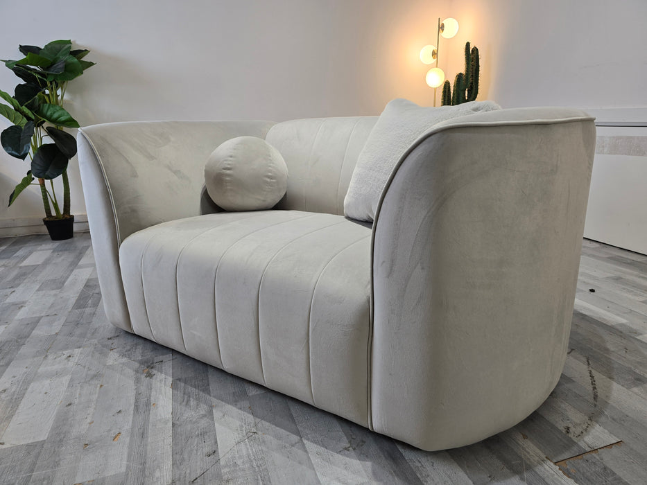 The Fitzrovia 1 Seater -Accent Chair -  Matt Velvet Silver Mix Without Trim