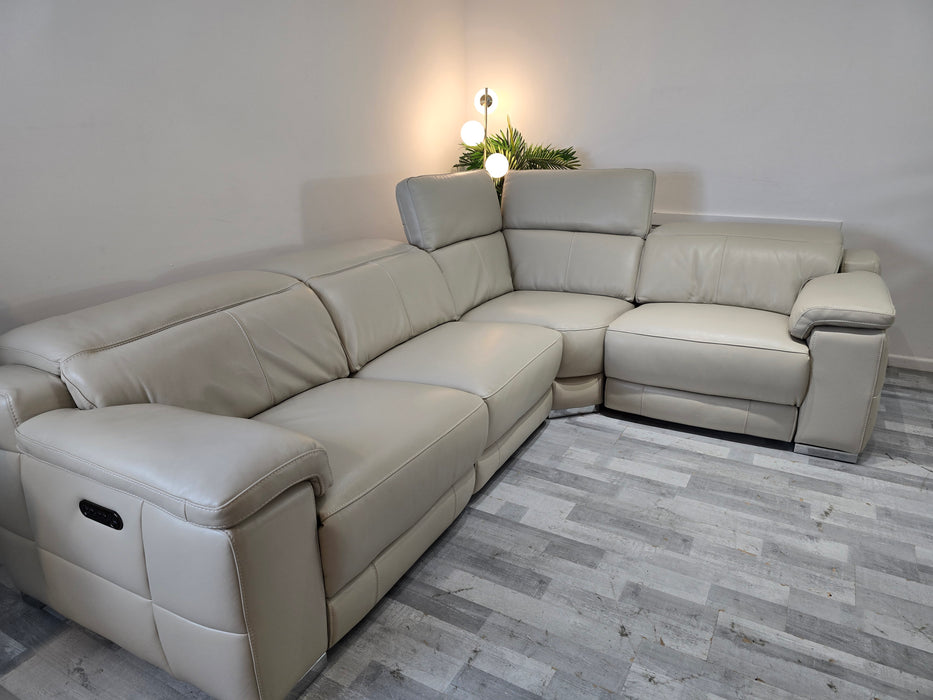 Laurence 3 Corner 1 - Trusty Soft Sheen Leather Silver - Power Recliner