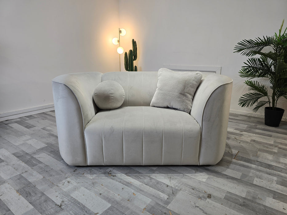 The Fitzrovia 1 Seater -Accent Chair -  Matt Velvet Silver Mix Without Trim