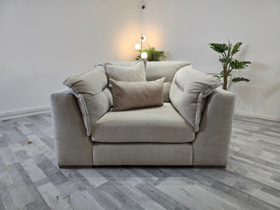 Strato 1.5 seater - Chenille Linen/Natural Mix