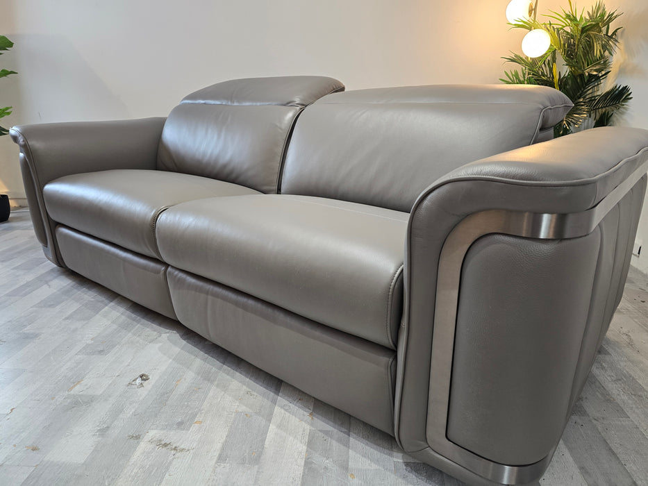 Plaza 2.5 Seater - Trusty Embossed Leather Elephant