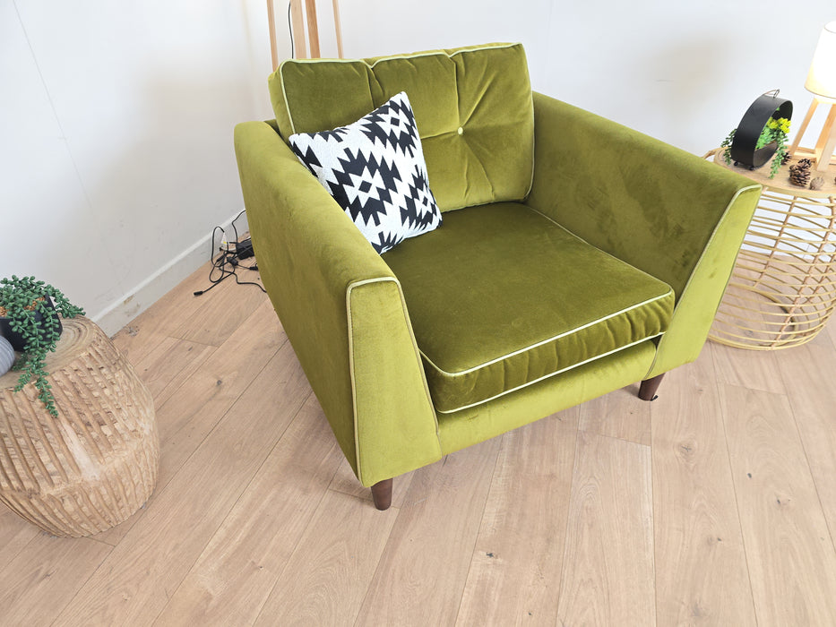 Cricket Chair - Fabric - Green Velvet Mix