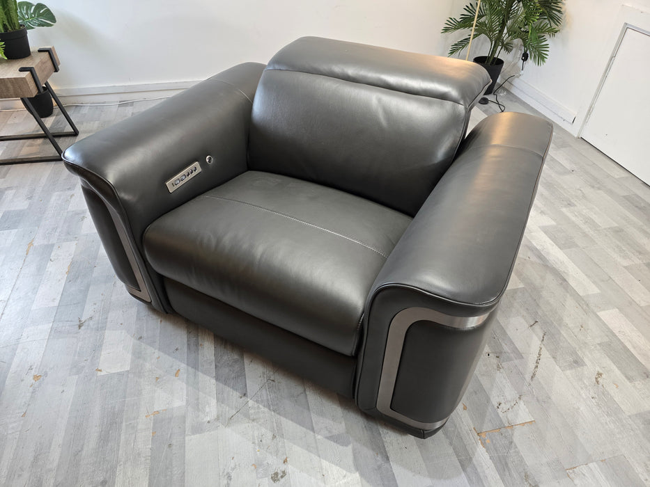 Plaza Loveseat - Trusty Embossed Leather Charcoal - Power Recliner